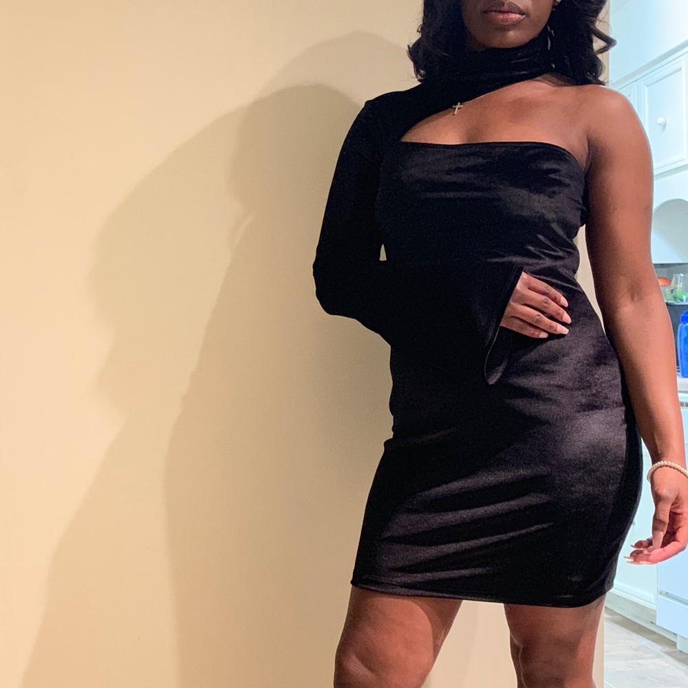 FASHION NOVA Black Mini Dress
